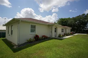 217 W Maple St, Davenport, FL 33837 - Photo 2