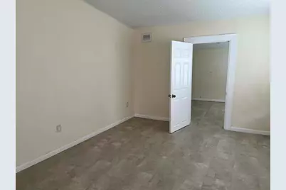 682 Walkup Drive, Orlando, FL 32808 - Photo 6