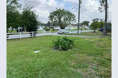 682 Walkup Drive, Orlando, FL 32808 - Photo 16