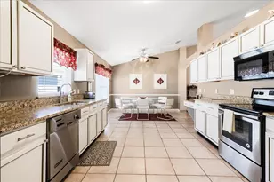 120 Thornton Park Ave, Davenport, FL 33897 - Photo 4