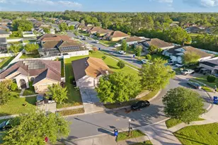 677 Seneca Trail, Saint Cloud, FL 34772 - Photo 4