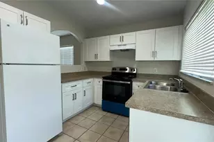 2850 Osprey Cove Pl, Kissimmee, FL 34746 - Photo 10