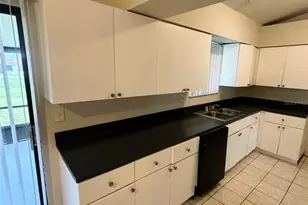 102 Birmingham Dr, Kissimmee, FL 34758 - Photo 4