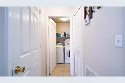 4381 Creekside Boulevard, Kissimmee, FL 34746 - Photo 10