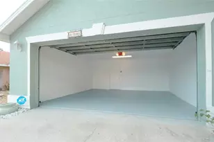 4381 Creekside Blvd, Kissimmee, FL 34746 - Photo 2