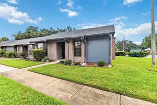2791 King Oak Cir, Saint Cloud, FL 34769 - Photo 2