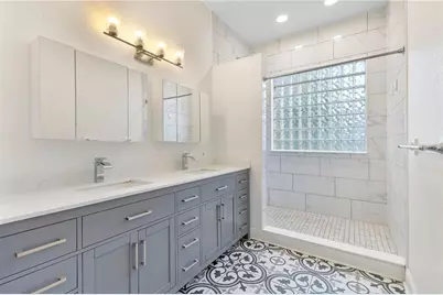 704 Grape Avenue, Saint Cloud, FL 34769 - Photo 8