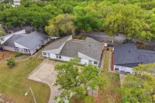 1912-1918 Crystal Grove Dr, Lakeland, FL 33801 - Photo 6