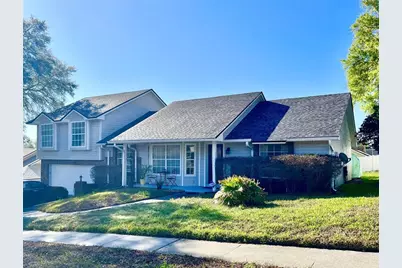 9120 Queen Elizabeth Court, Orlando, FL 32818 - Photo 2