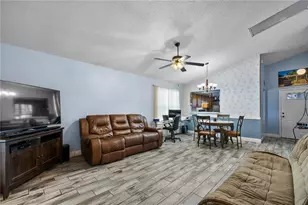 2104 Winslow Dr, Orlando, FL 32812 - Photo 10