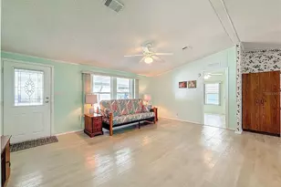 980 7th St NW, Largo, FL 33770 - Photo 8