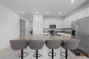 425 Silver Palm Dr, Haines City, FL 33844 - Photo 4