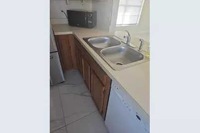 1805 Coral Point Drive, Cape Coral, FL 33990 - Photo 10