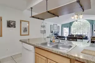 5004 Laguna Bay Cir, Kissimmee, FL 34746 - Photo 8