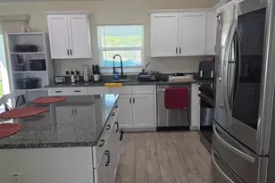 760 Griffin Ave SW, Palm Bay, FL 32908 - Photo 4