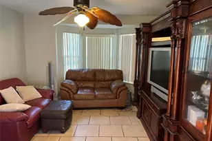 123 Sunwood Ct, Kissimmee, FL 34743 - Photo 4