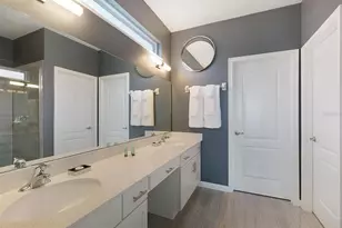 8013 Oak Shadow Ct, Davenport, FL 33837 - Photo 30