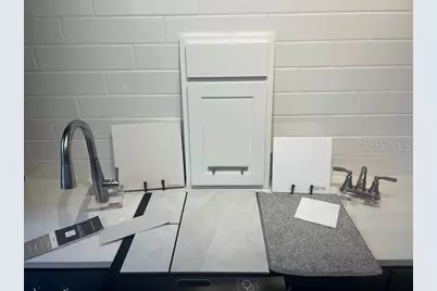 2914 27th Avenue E, Palmetto, FL 34221 - Photo 2