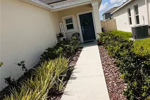4260 Pebbles Throw Dr, Kissimmee, FL 34746 - Photo 4