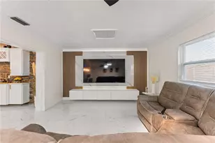 2903 Fieldcrest Ct, Orlando, FL 32839 - Photo 14