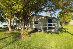 1611 Salmon St, Saint Cloud, FL 34771 - Photo 2