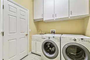 412 Sorrento Rd, Kissimmee, FL 34759 - Photo 32