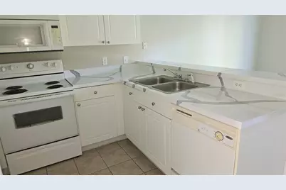 336 Cervantes Drive #336, Kissimmee, FL 34743 - Photo 8