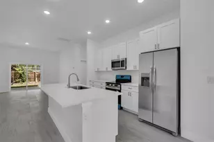 1221 SW 5th St, Ocala, FL 34471 - Photo 4