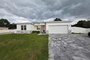 890 E 19th St, Saint Cloud, FL 34769 - Photo 4