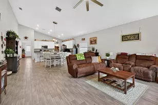 4221 Holstein St, Saint Cloud, FL 34772 - Photo 14