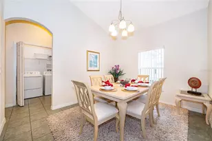 569 Burford Cir, Davenport, FL 33896 - Photo 8