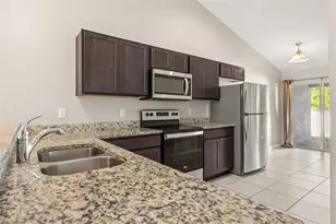 284 Reese Ct, Saint Cloud, FL 34769 - Photo 10