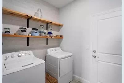 817 Desmoines Place, Kissimmee, FL 34759 - Photo 18