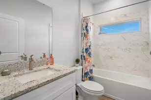 817 Desmoines Pl, Kissimmee, FL 34759 - Photo 12