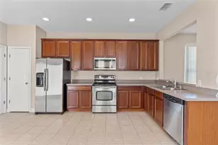 3335 Primrose Willow Dr, Saint Cloud, FL 34773 - Photo 10