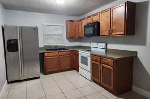 1511 Mabbette St, Kissimmee, FL 34741 - Photo 2