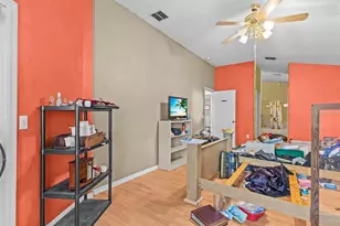 722 Tahiti Dr, Kissimmee, FL 34758 - Photo 18