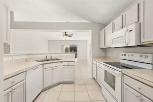 624 Blake Ave, Davenport, FL 33897 - Photo 20