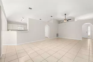 624 Blake Ave, Davenport, FL 33897 - Photo 14