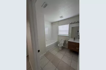 542 Lakeview Court, Kissimmee, FL 34759 - Photo 8