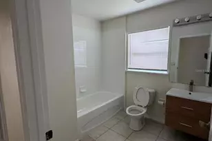 542 Lakeview Ct, Kissimmee, FL 34759 - Photo 8