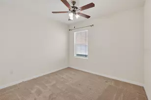 1673 Barberry Dr, Kissimmee, FL 34744 - Photo 32
