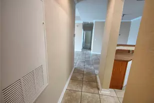 3737 Castle Pines Ln, Orlando, FL 32839 - Photo 10