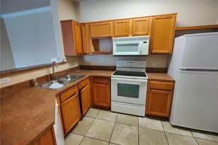 3737 Castle Pines Ln, Orlando, FL 32839 - Photo 4