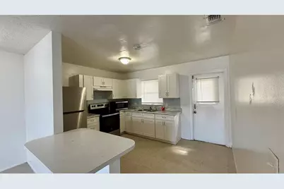 325 W Pierce Street #2, Lake Alfred, FL 33850 - Photo 6