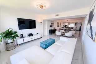 3635 Whitehall Dr, West Palm Beach, FL 33401 - Photo 12
