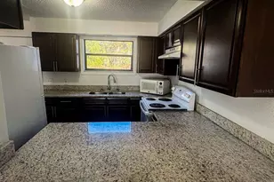 1827 SW 108th Ln, Ocala, FL 34476 - Photo 4