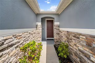 2813 Shelburne Way, Saint Cloud, FL 34772 - Photo 2