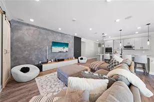 31041 Jazz Leaf Pl, San Antonio, FL 33576 - Photo 2