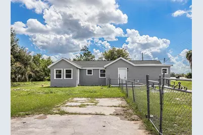 205 E Cornell Street, Avon Park, FL 33825 - Photo 2